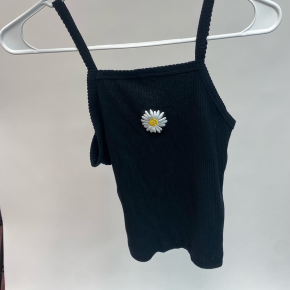 wild fable Tops - Wild Fable - cute black tank with flower patch